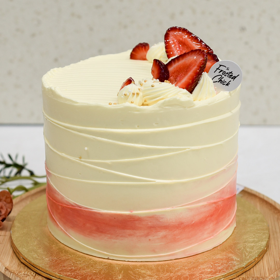 strawberry supreme buttercream cake